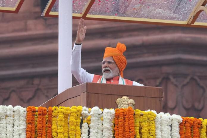 🇮🇳 ਮੋਦੀ ਨੇ ਕਿਸਾਨਾਂ ਦੀ ਸੁਰੱਖਿਆ ਦਾ ਭਰੋਸਾ ਦਿਤਾ, ਟੈਕਸ ਘਟਾਏ ਤੇ ਖੁਦਨਿਰਭਰਤਾ ਤੇ ਦਿੱਤਾ ਜ਼ੋਰ – ਟਰੰਪ ਦੇ ਟੈਰਿਫ਼ ਤਣਾਅ ਵਿਚ ਐਲਾਨ